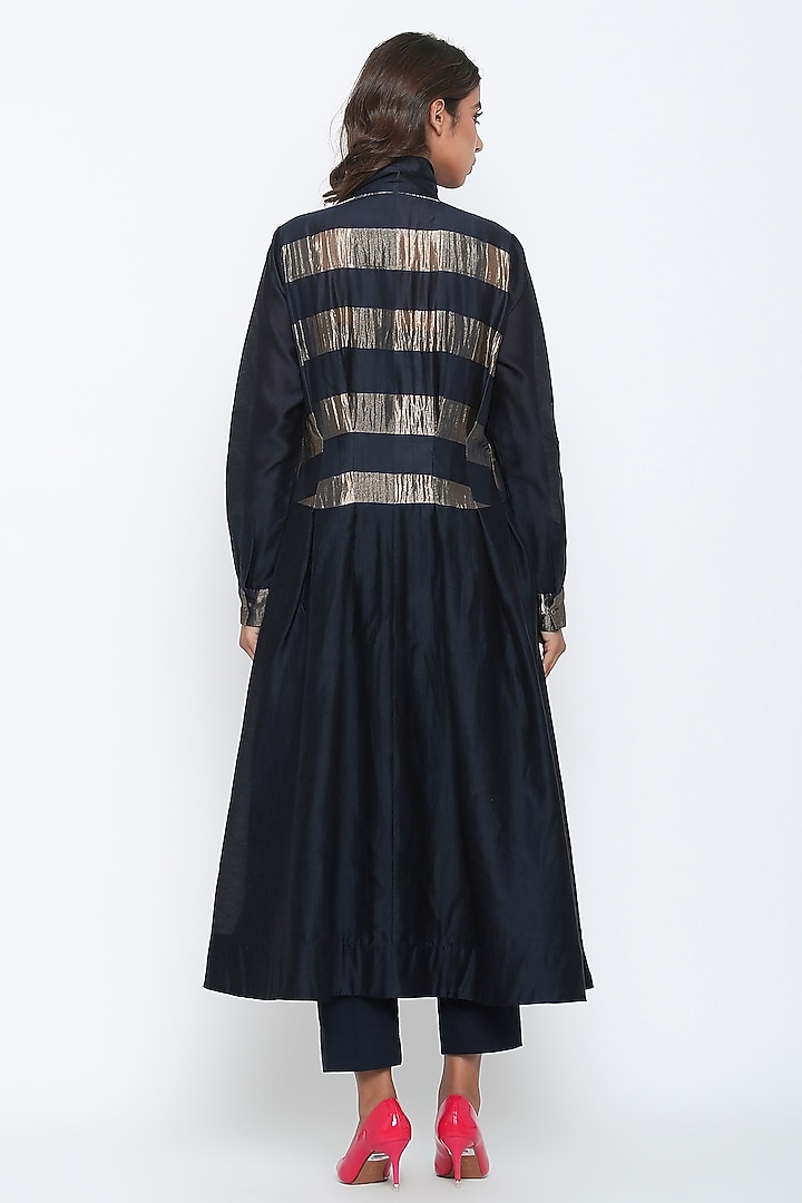 Indigo Blue Kurta With Printed Slip & Pants by Jajaabor at Pernia's Pop Up Shop