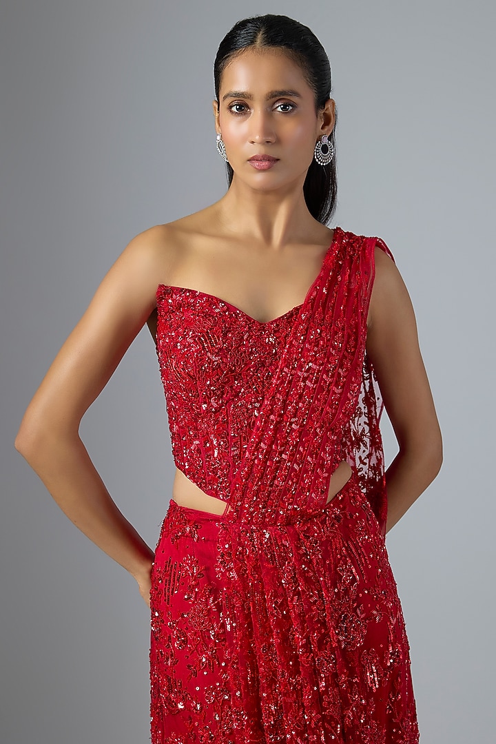 Red Soft Net & Satin Georgette Draped Reception Saree Set by Jayesh & Kaajal Shah at Pernia's Pop Up Shop