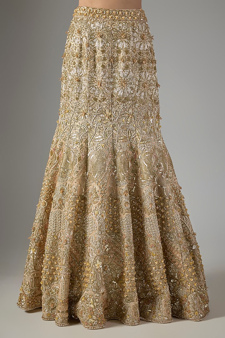 Golden Shimmer & Soft Net Bridal Lehenga Set by Jayesh & Kaajal Shah at Pernia's Pop Up Shop