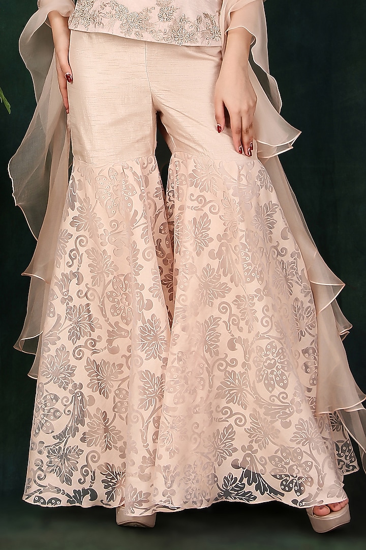Onion Pink Organza Cutdana Work Kurta Set by Nidhi Kejriwal at Pernia's Pop Up Shop