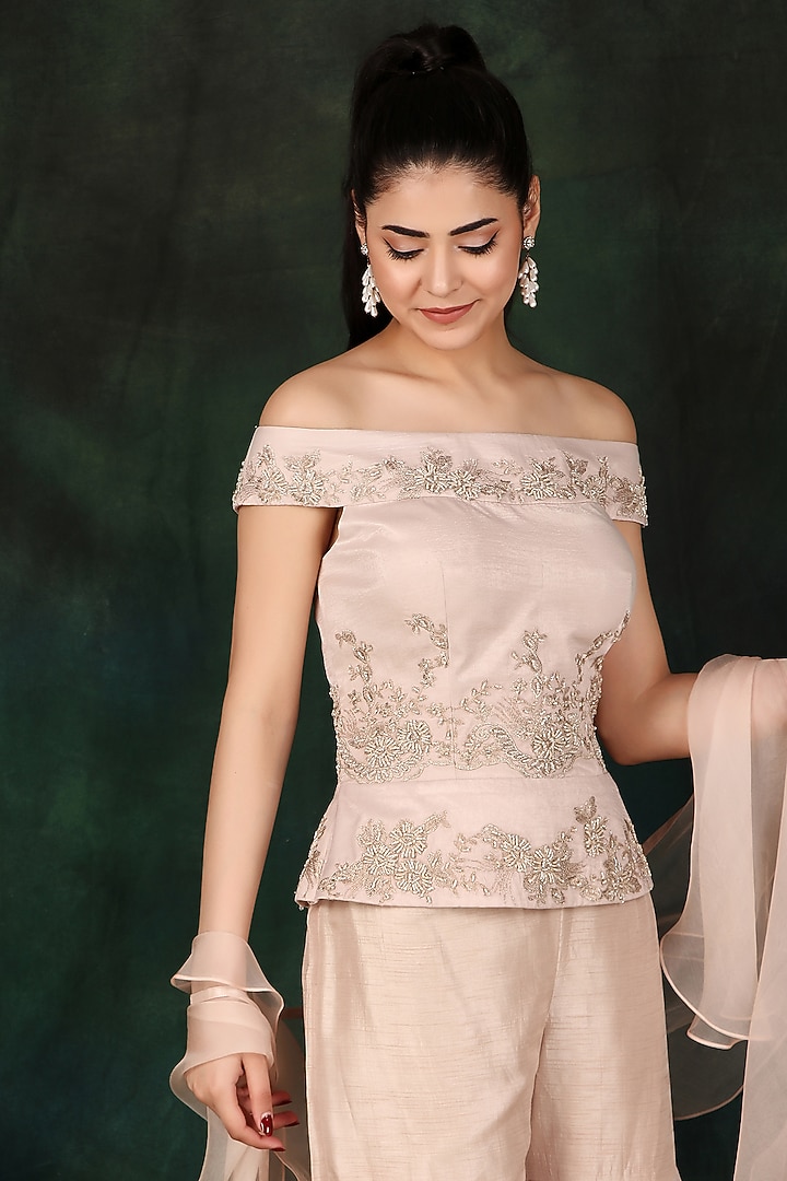 Onion Pink Organza Cutdana Work Kurta Set by Nidhi Kejriwal at Pernia's Pop Up Shop