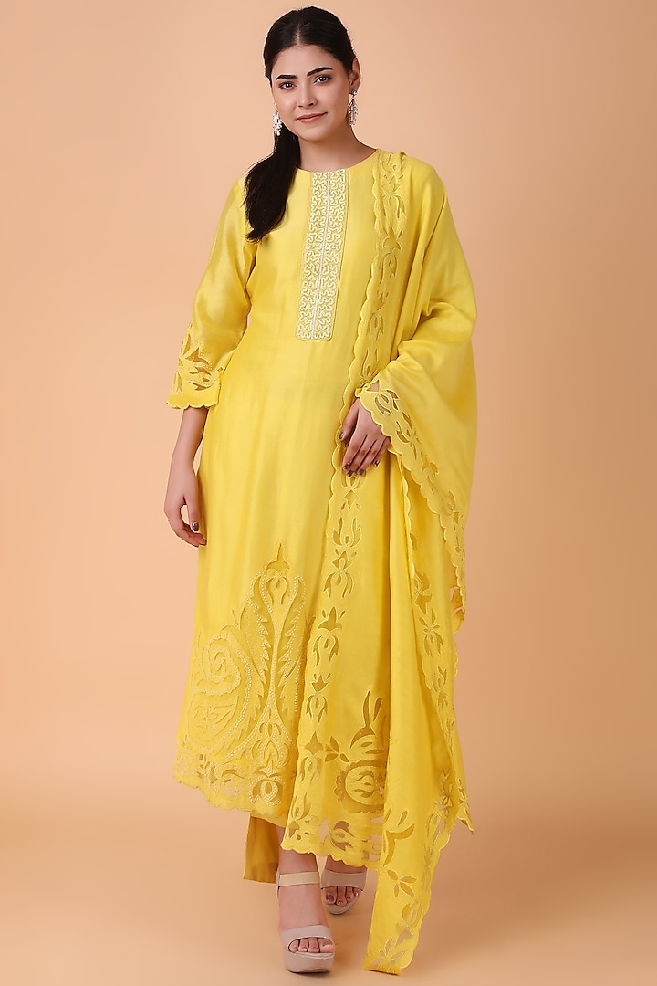 Yellow Chanderi Silk Cutwork Kurta Set by Nidhi Kejriwal at Pernia's Pop Up Shop