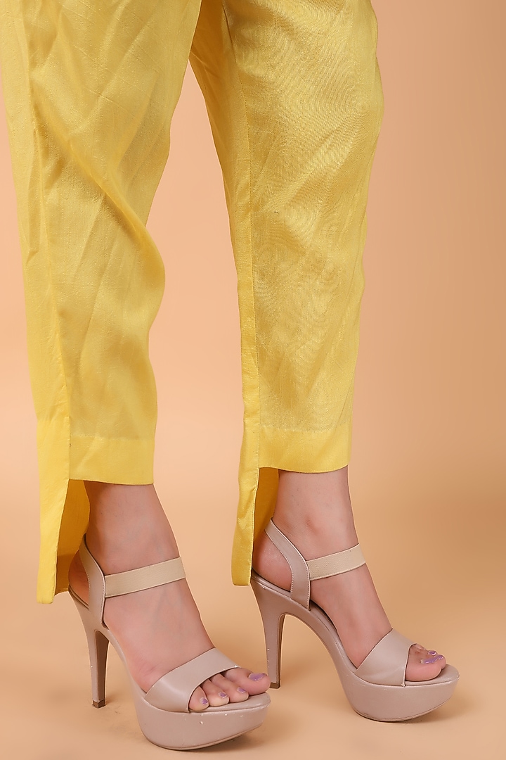 Yellow Chanderi Silk Cutwork Kurta Set by Nidhi Kejriwal at Pernia's Pop Up Shop