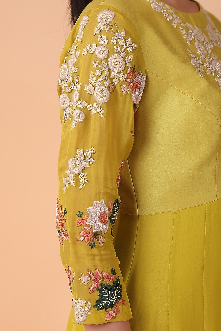 Yellow Organza & Dupion Silk Pearl Embellished Party Wear Anarkali Set by Nidhi Kejriwal at Pernia's Pop Up Shop