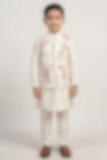 Ivory Slub Silk Floral Embroidered Nehru Jacket Set For Boys by Jatin Malik Kids at Pernia's Pop Up Shop