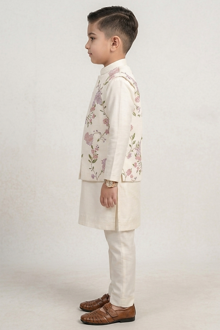 Ivory Slub Silk Floral Embroidered Nehru Jacket Set For Boys by Jatin Malik Kids at Pernia's Pop Up Shop