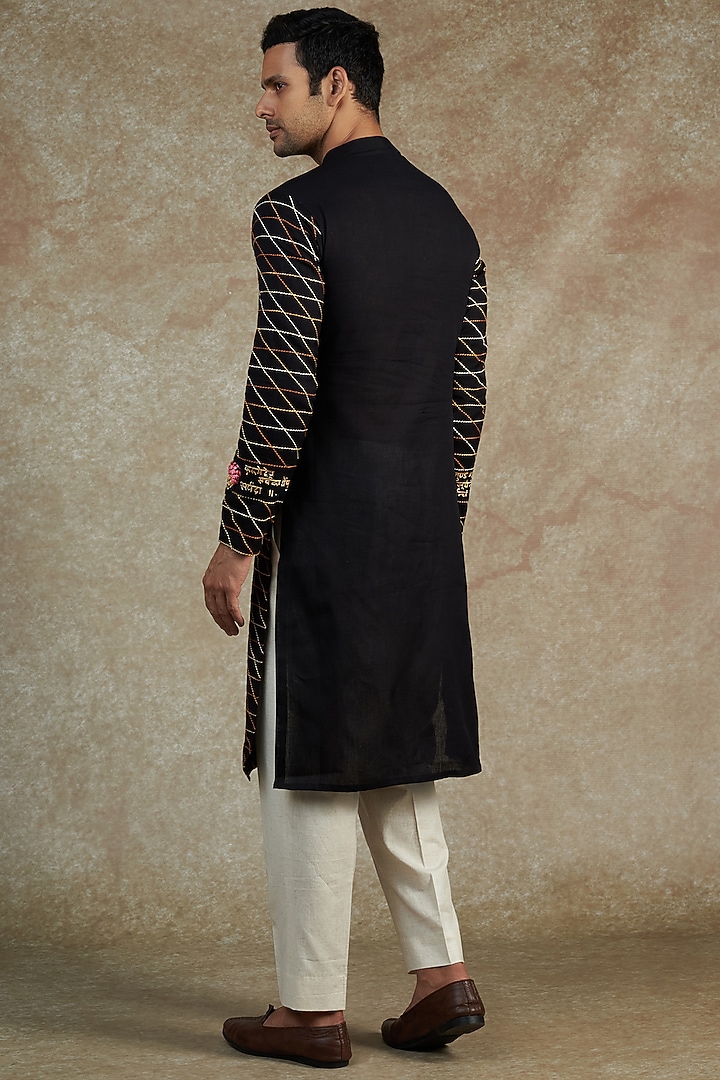 Black Khadi Hand Painted & Embroidered Kurta Set by JAMA ART OF DRESSING at Pernia's Pop Up Shop