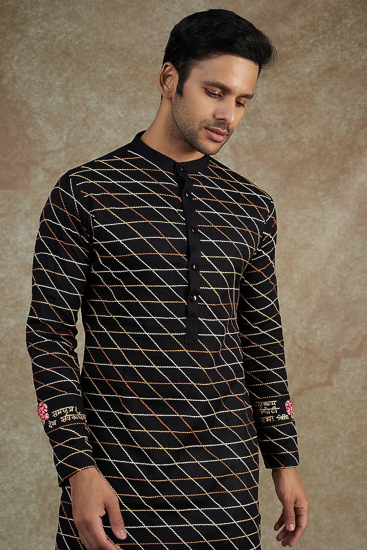 Black Khadi Hand Painted & Embroidered Kurta Set by JAMA ART OF DRESSING at Pernia's Pop Up Shop