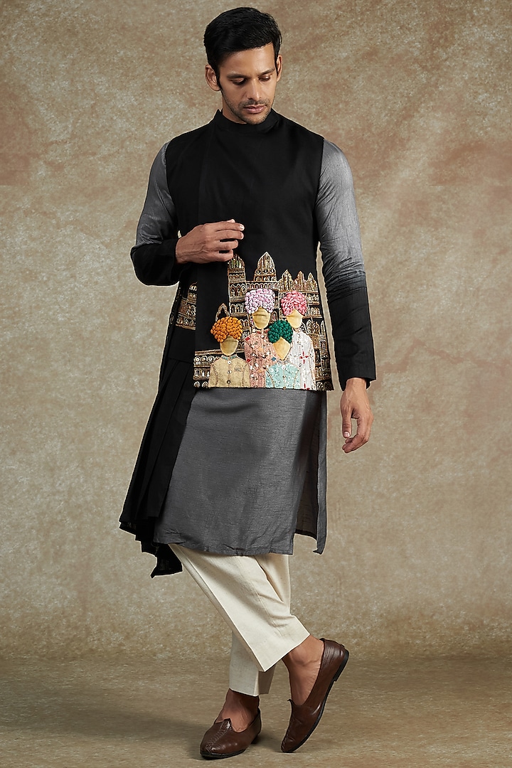 Black Silk Embroidered Bandhgala Jacket With Kurta Set by JAMA ART OF DRESSING