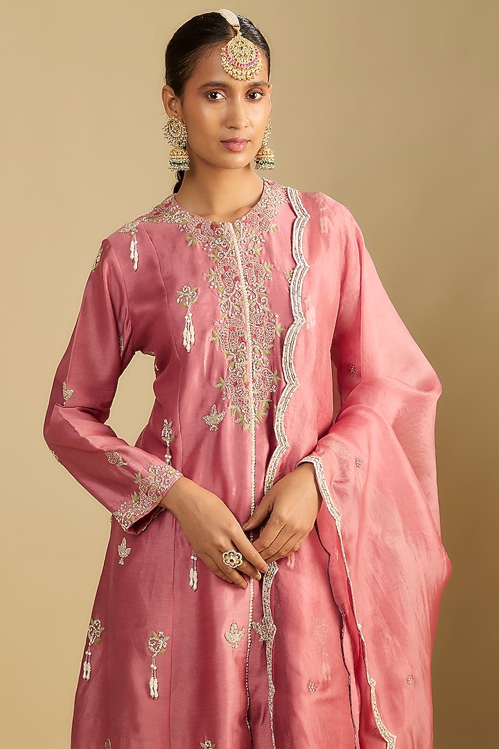 Onion Pink Chanderi Silk Thread Work Tunic Set by Jaya Rathore at Pernia's Pop Up Shop