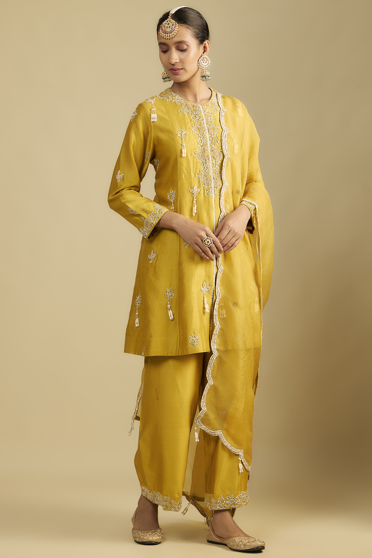 Mustard Chanderi Silk Thread Work Tunic Set by Jaya Rathore at Pernia's Pop Up Shop