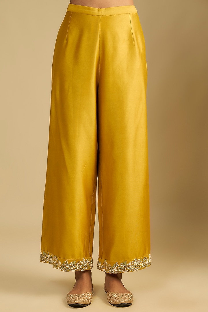 Mustard Chanderi Silk Thread Work Tunic Set by Jaya Rathore at Pernia's Pop Up Shop