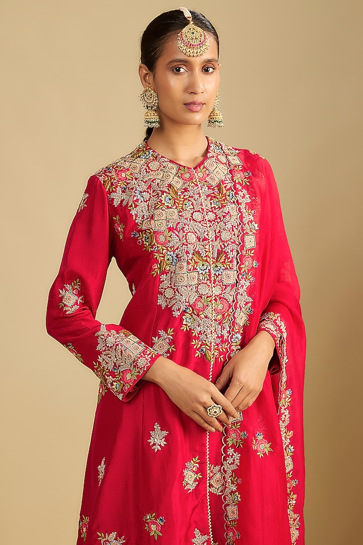 Red Silk Thread Embroidered Tunic Set by Jaya Rathore at Pernia's Pop Up Shop