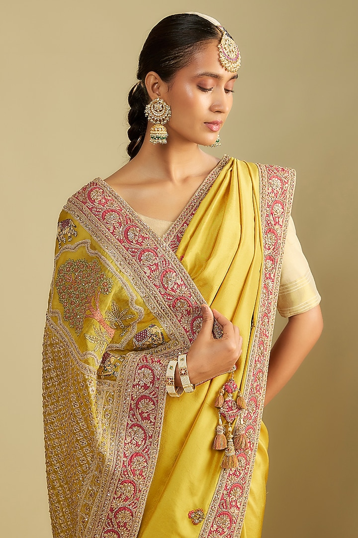 Mustard Silk Jaal Embroidered Reception Saree Set by Jaya Rathore at Pernia's Pop Up Shop