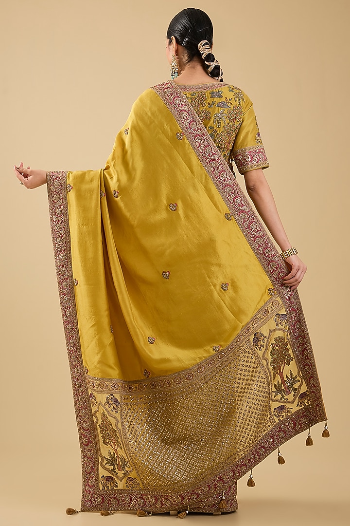 Mustard Silk Tikki Embroidered Reception Saree Set by Jaya Rathore at Pernia's Pop Up Shop