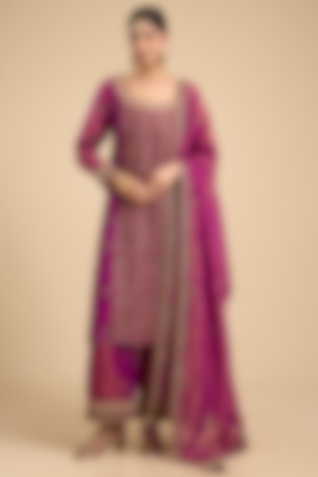 Fuchsia Pink Shimmer Tissue Thread Work Paneled Kurta Set by Jaya Rathore at Pernia's Pop Up Shop
