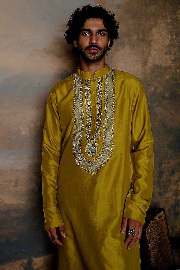 Mustard Silk Zardosi Embroidered Kurta Set by JAYANTI REDDY MEN at Pernia's Pop Up Shop