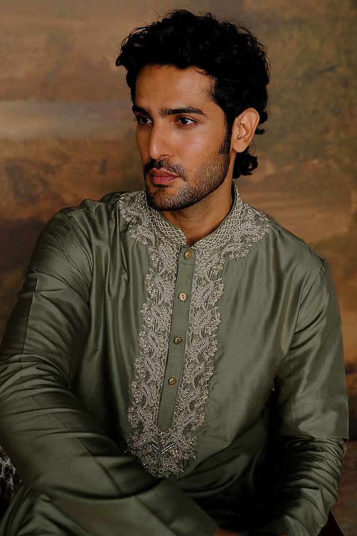 Mint Green Silk Zardosi Embroidered Kurta Set by JAYANTI REDDY MEN at Pernia's Pop Up Shop