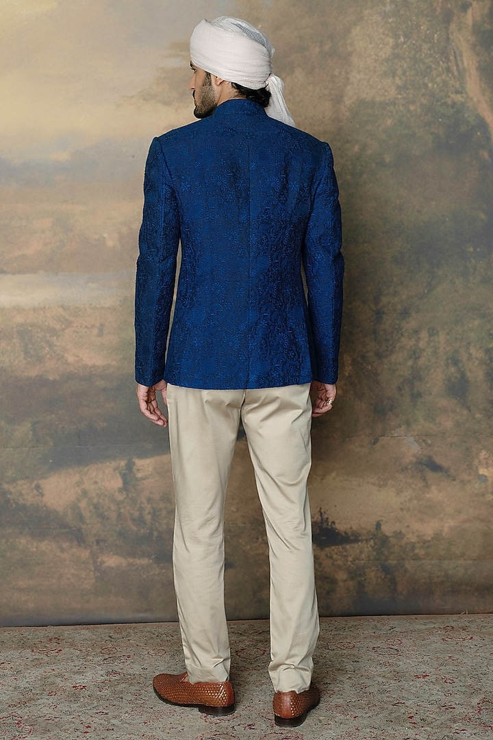 Navy Blue Silk Chikankari Embroidered Bundi Jacket Set by JAYANTI REDDY MEN at Pernia's Pop Up Shop