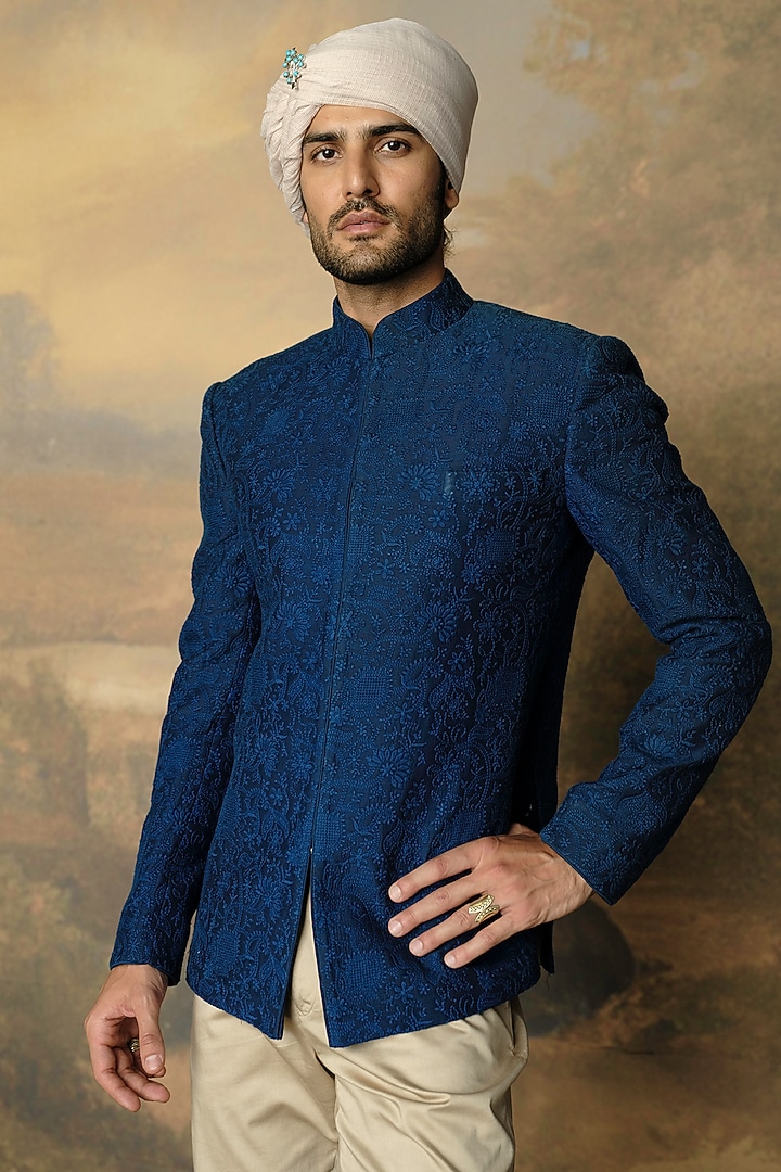Navy Blue Silk Chikankari Embroidered Bundi Jacket Set by JAYANTI REDDY MEN at Pernia's Pop Up Shop