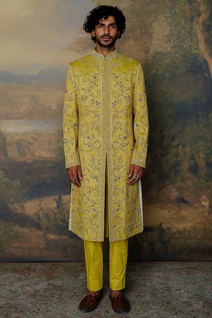 Mustard Silk Zardosi Embroidered Sherwani Set by JAYANTI REDDY MEN