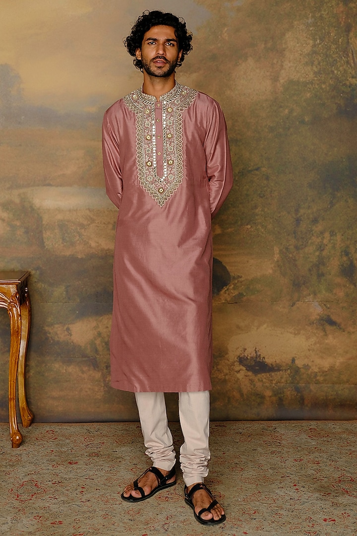 Peach Silk Zardosi Embroidered Kurta Set by JAYANTI REDDY MEN