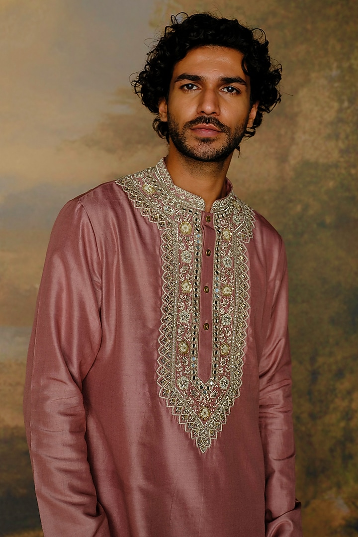 Peach Silk Zardosi Embroidered Kurta Set by JAYANTI REDDY MEN at Pernia's Pop Up Shop