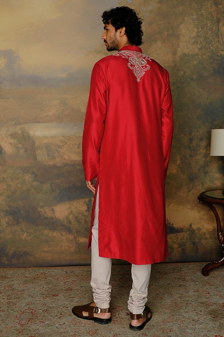 Red Silk Zardosi Embroidered Kurta Set by JAYANTI REDDY MEN at Pernia's Pop Up Shop