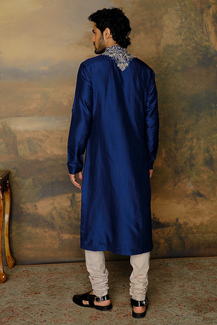 Navy Blue Silk Zardosi Embroidered Kurta Set by JAYANTI REDDY MEN at Pernia's Pop Up Shop