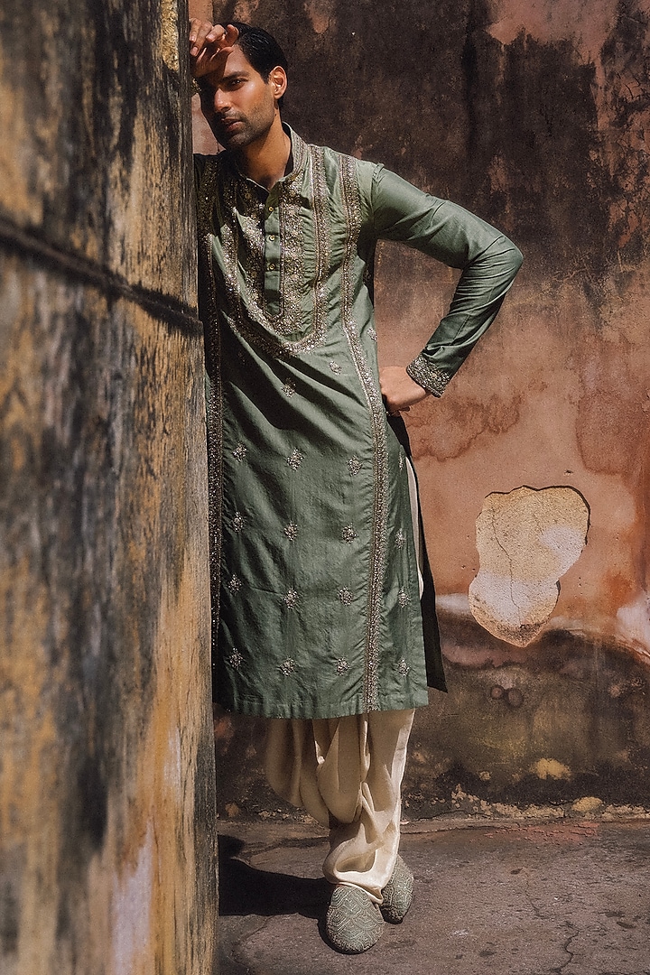 Mint Green Silk Hand Embroidered Kurta Set by JAYANTI REDDY MEN at Pernia's Pop Up Shop