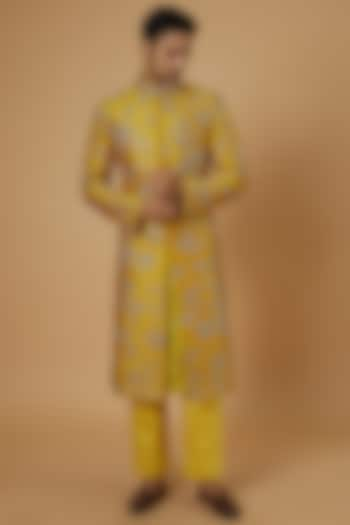 Yellow Raw Silk Embroidered Groom Sherwani Set by JAYANTI REDDY MEN at Pernia's Pop Up Shop