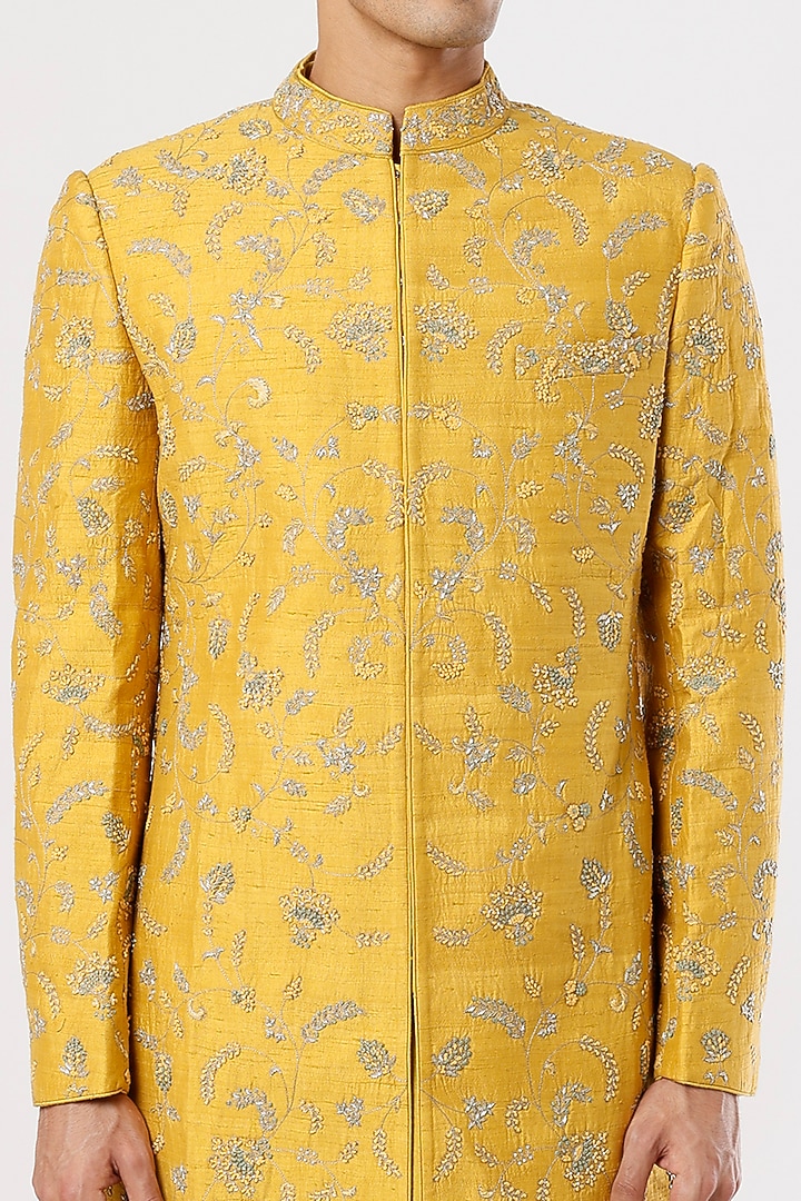 Mustard Raw Silk Zardosi Embroidered Groom Sherwani Set by JAYANTI REDDY MEN at Pernia's Pop Up Shop