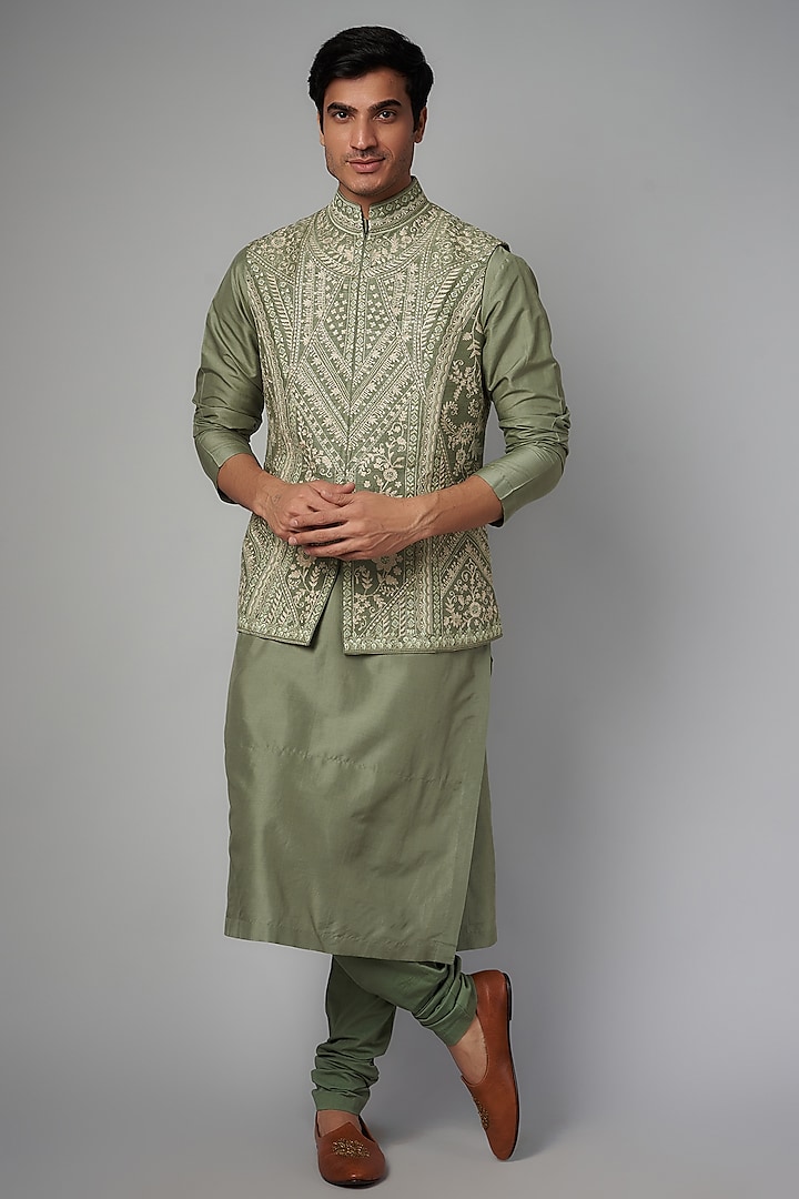 Green Silk Embroidered Bundi Jacket Set by JAYANTI REDDY MEN