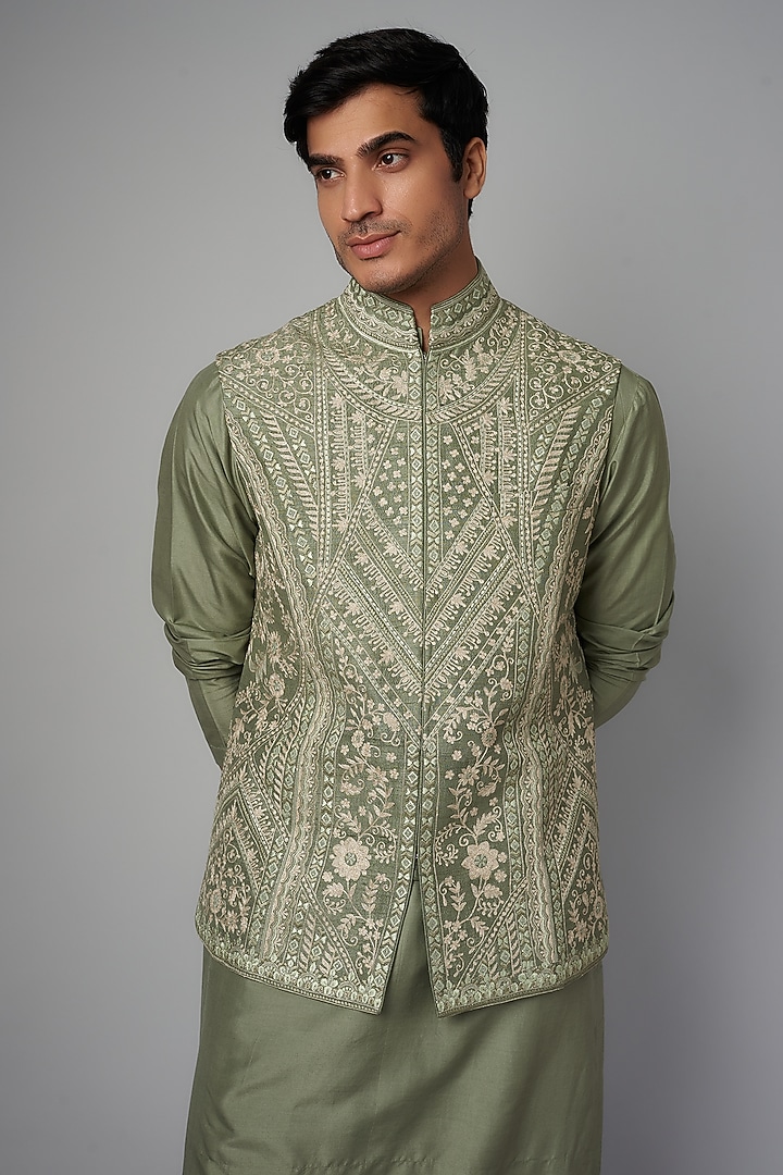 Green Silk Embroidered Bundi Jacket Set by JAYANTI REDDY MEN at Pernia's Pop Up Shop