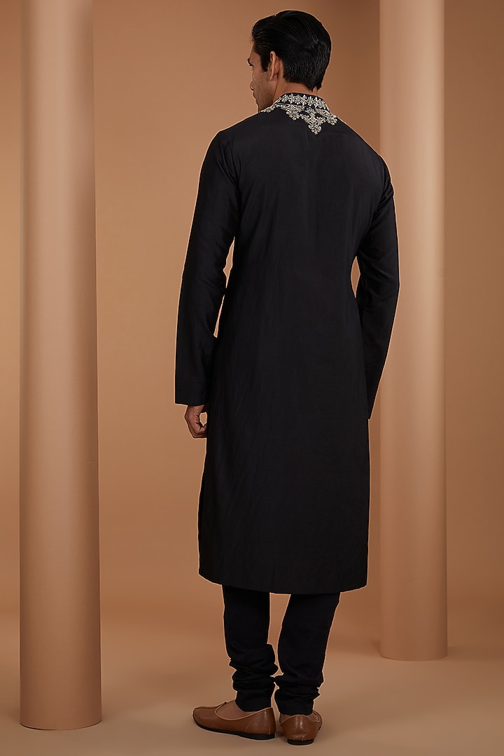 Black Silk Embroidered Kurta Set by JAYANTI REDDY MEN at Pernia's Pop Up Shop