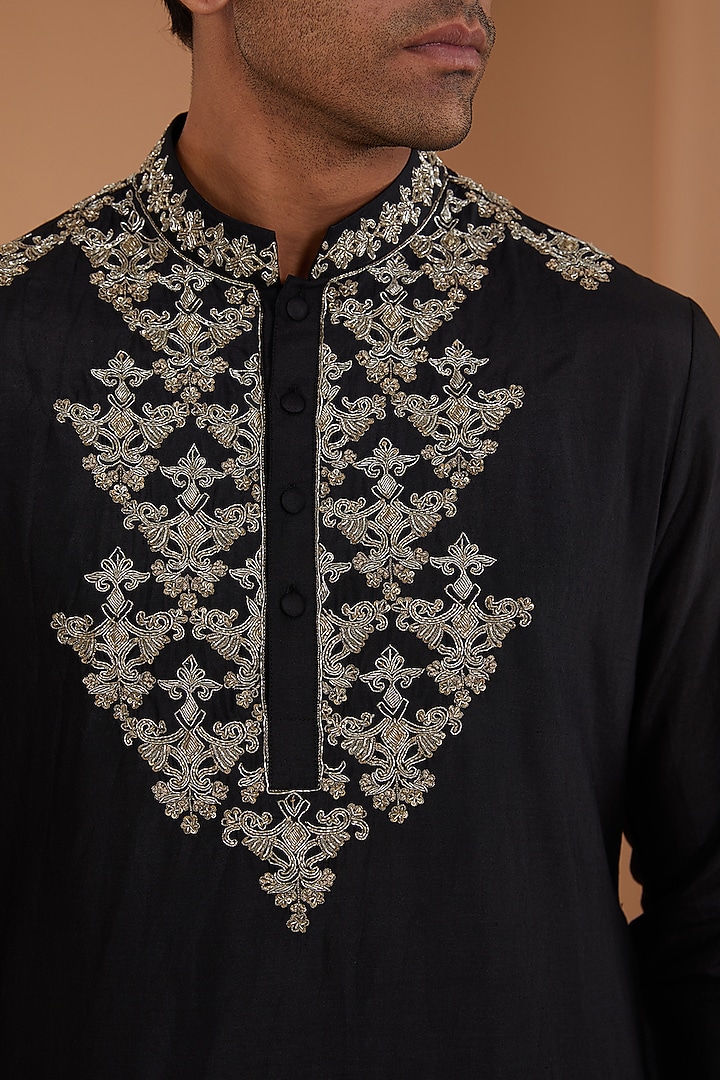 Black Silk Embroidered Kurta Set by JAYANTI REDDY MEN at Pernia's Pop Up Shop