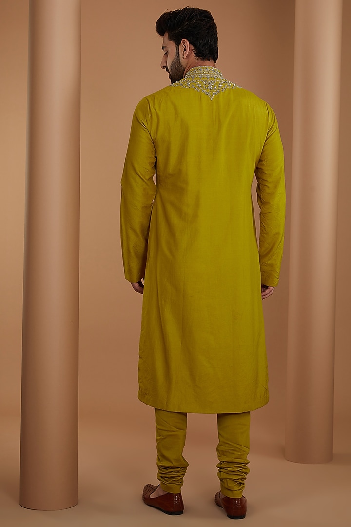 Mustard Silk Embroidered Kurta Set by JAYANTI REDDY MEN at Pernia's Pop Up Shop