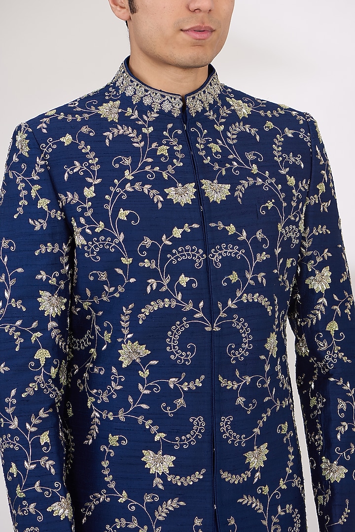 Navy Blue Silk Hand Embroidered Groom Sherwani Set by JAYANTI REDDY MEN at Pernia's Pop Up Shop
