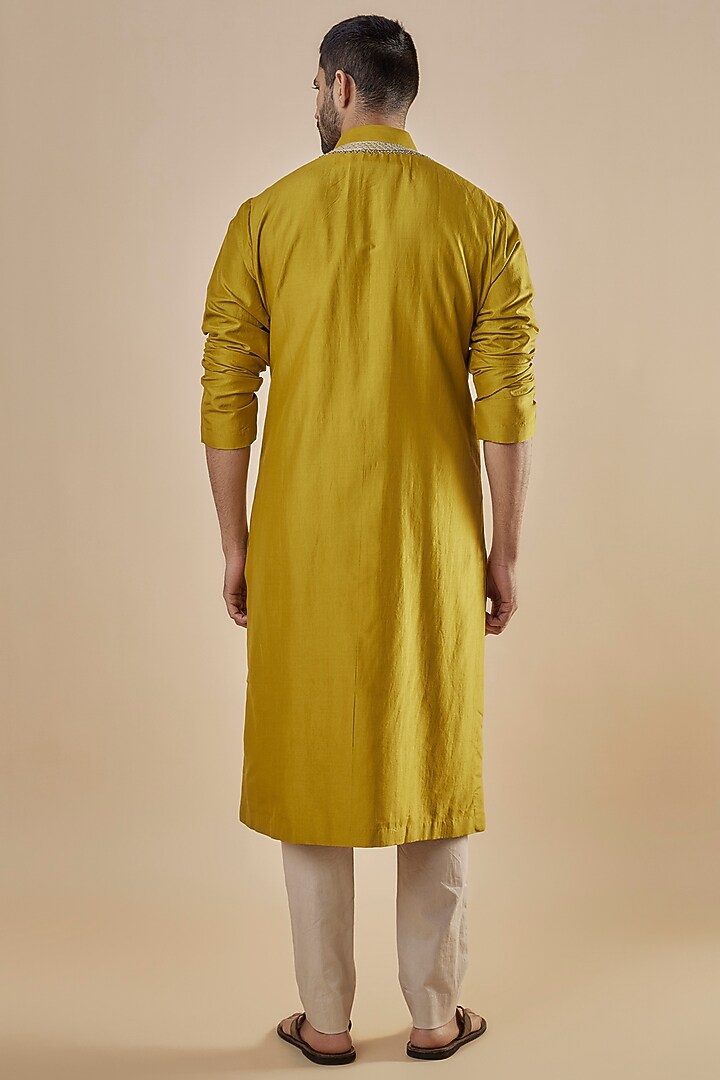 Yellow Silk Embroidered Kurta Set by JAYANTI REDDY MEN at Pernia's Pop Up Shop
