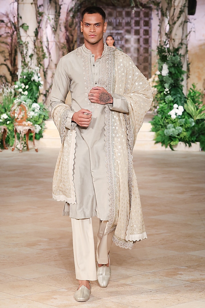 Beige Raw Silk Zardosi Hand Embroidered Kurta Set by JAYANTI REDDY MEN at Pernia's Pop Up Shop