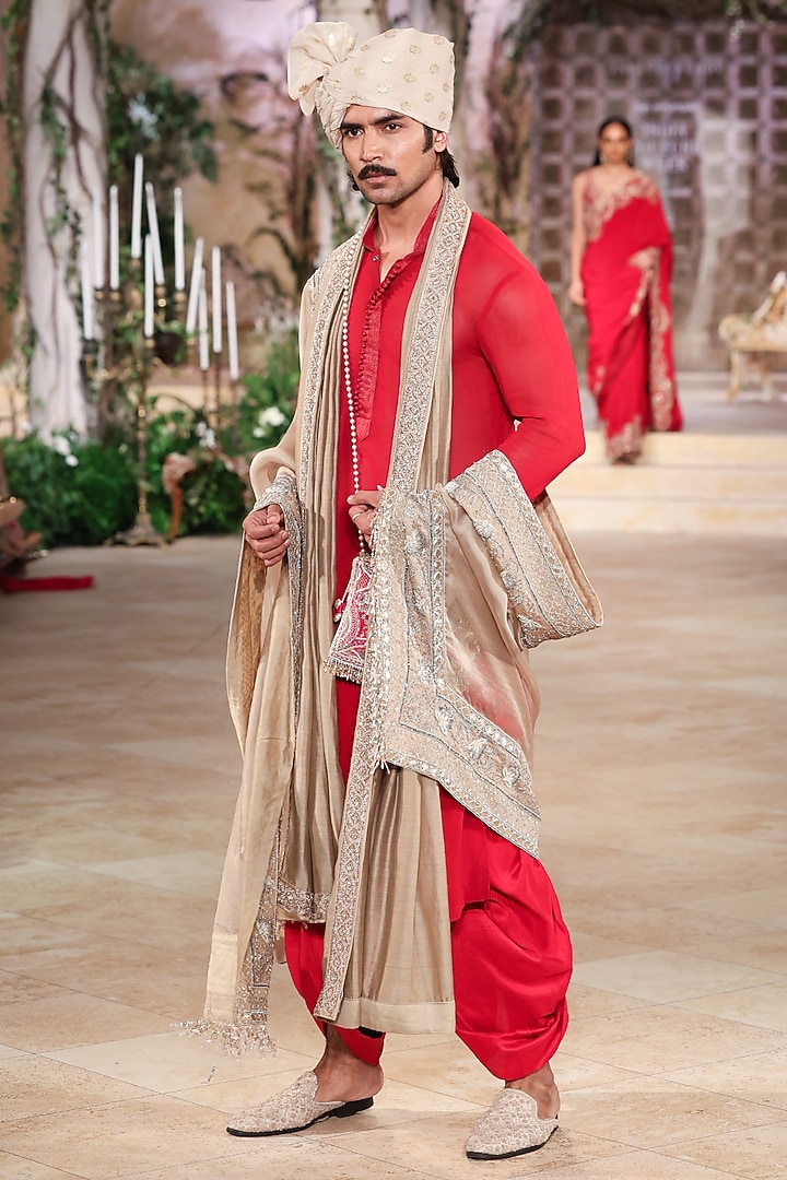 Red Georgette Zardosi Hand Embroidered Kurta Set by JAYANTI REDDY MEN at Pernia's Pop Up Shop