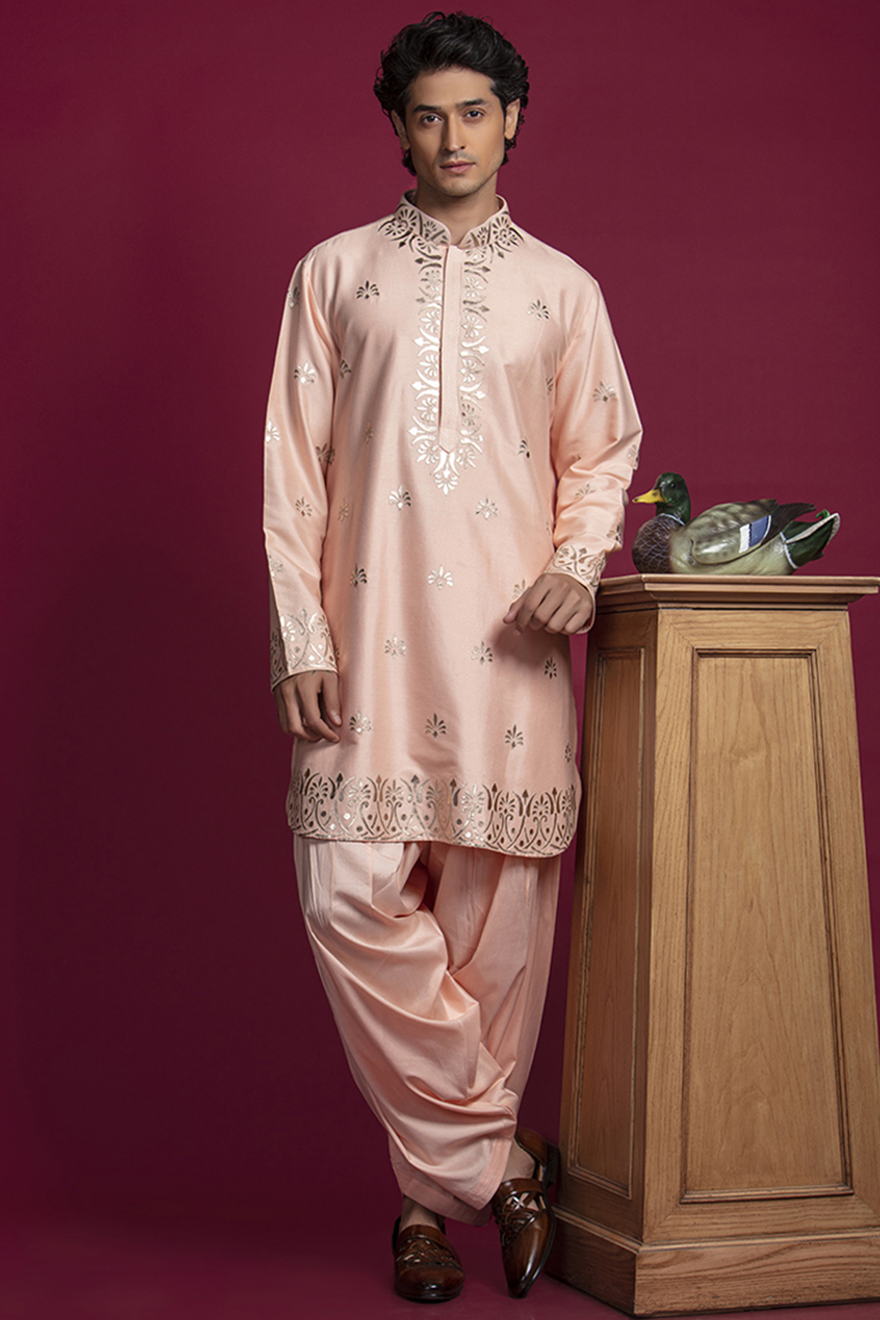 Peach Spun Silk Printed Kurta Set by JAYESH SHAH