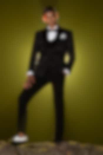 Black Pure Silk Blazer Set by Jayesh and Kaajal Shah at Pernia's Pop Up Shop