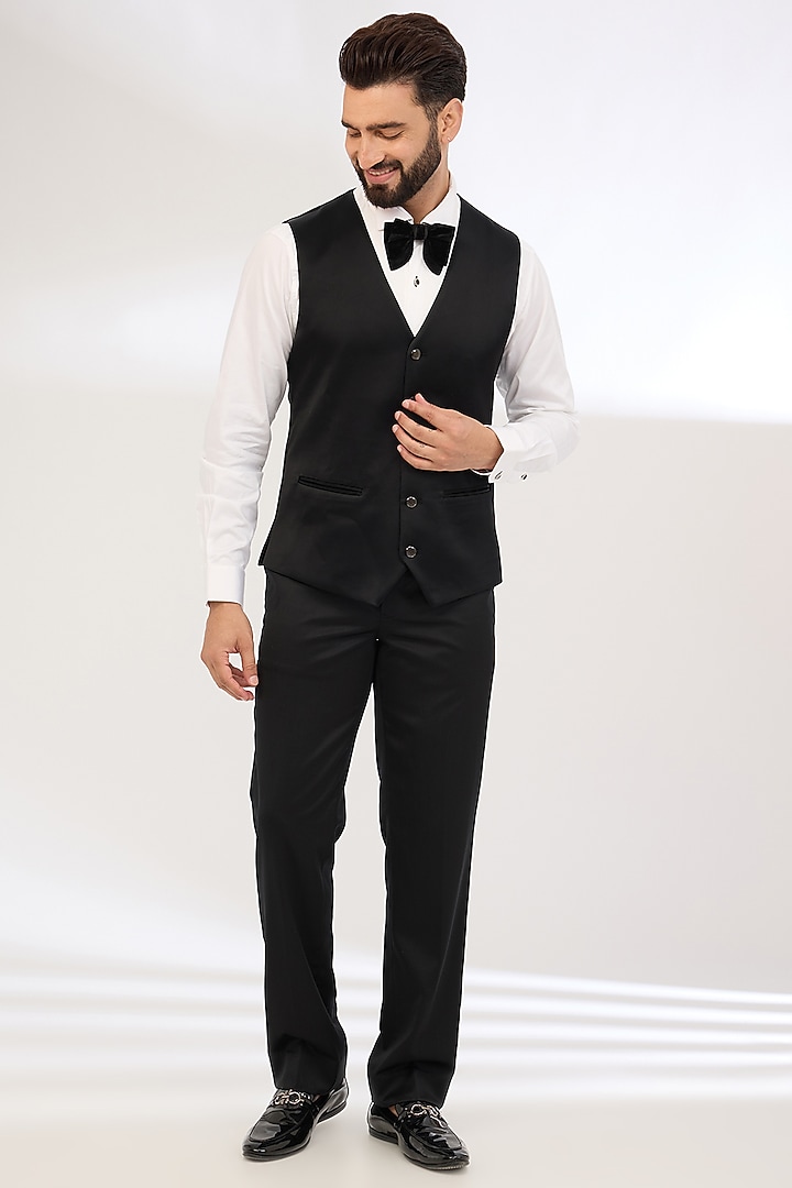 Black Pure Silk Tuxedo Set by Jayesh and Kaajal Shah Men at Pernia's Pop Up Shop