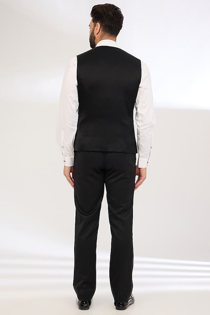 Black Pure Silk Tuxedo Set by Jayesh and Kaajal Shah Men at Pernia's Pop Up Shop