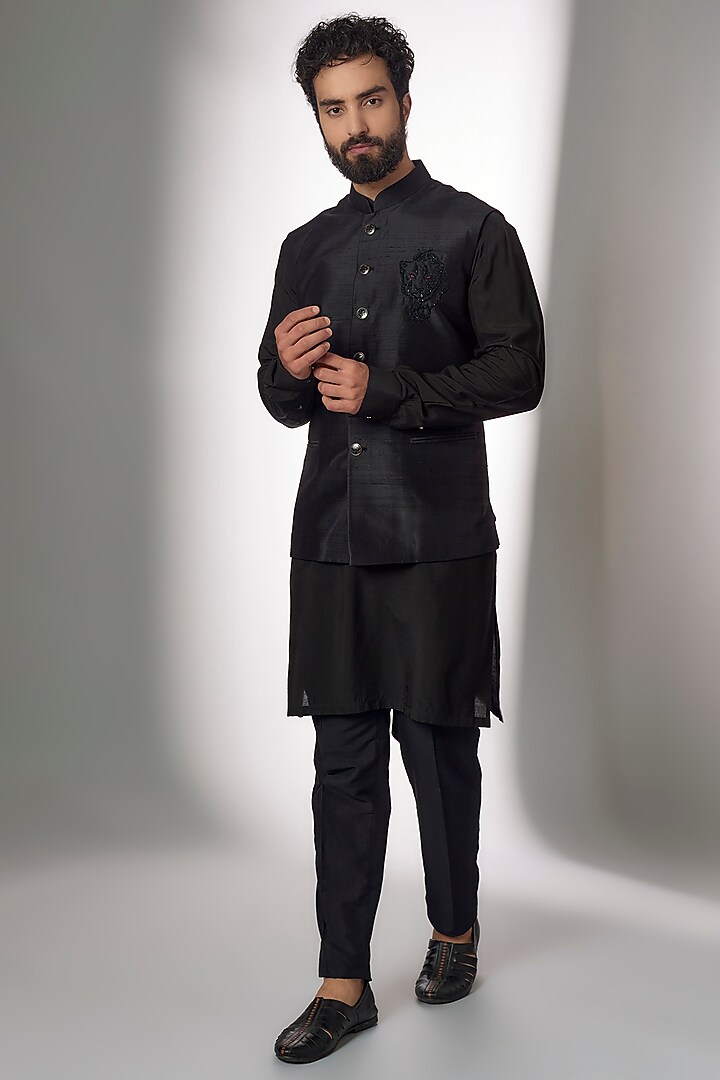 Black Raw Silk Crystal Bead Embroidered Bundi Jacket Set by Jayesh and Kaajal Shah Men at Pernia's Pop Up Shop