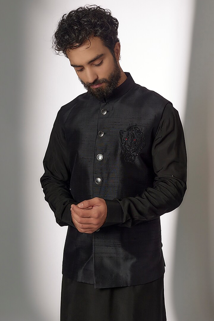 Black Raw Silk Crystal Bead Embroidered Bundi Jacket Set by Jayesh and Kaajal Shah Men at Pernia's Pop Up Shop