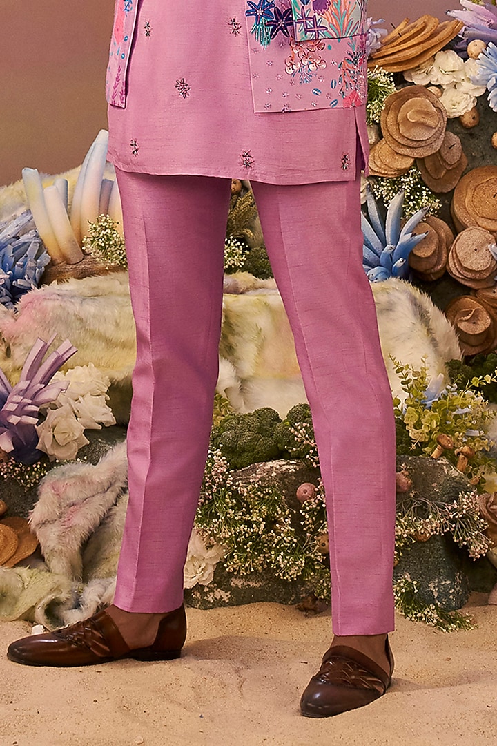 Purple Raw Silk Printed Bundi Jacket Set by Jayesh and Kaajal Shah Men at Pernia's Pop Up Shop