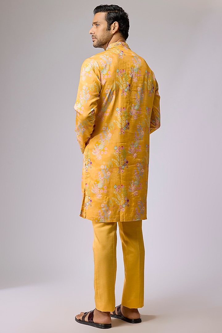 Yellow Dupion Silk Kurta Set by Jayesh and Kaajal Shah Men at Pernia's Pop Up Shop