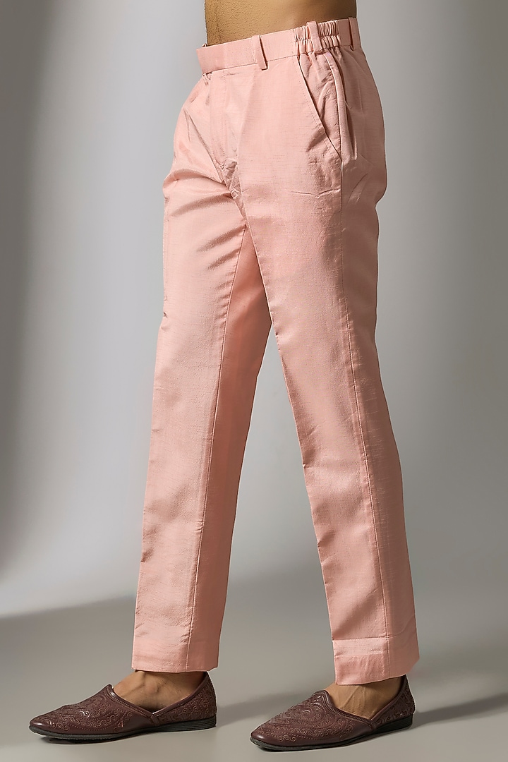 Pink Silk Kurta Set by Jayesh and Kaajal Shah Men at Pernia's Pop Up Shop